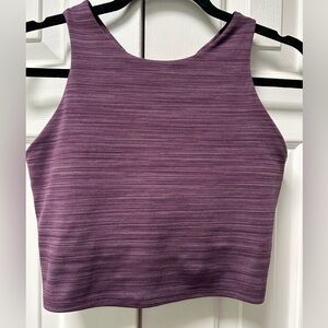 ATHLETA Medium Purple top body length yoga/studio exercise. Chafe-free stretch!